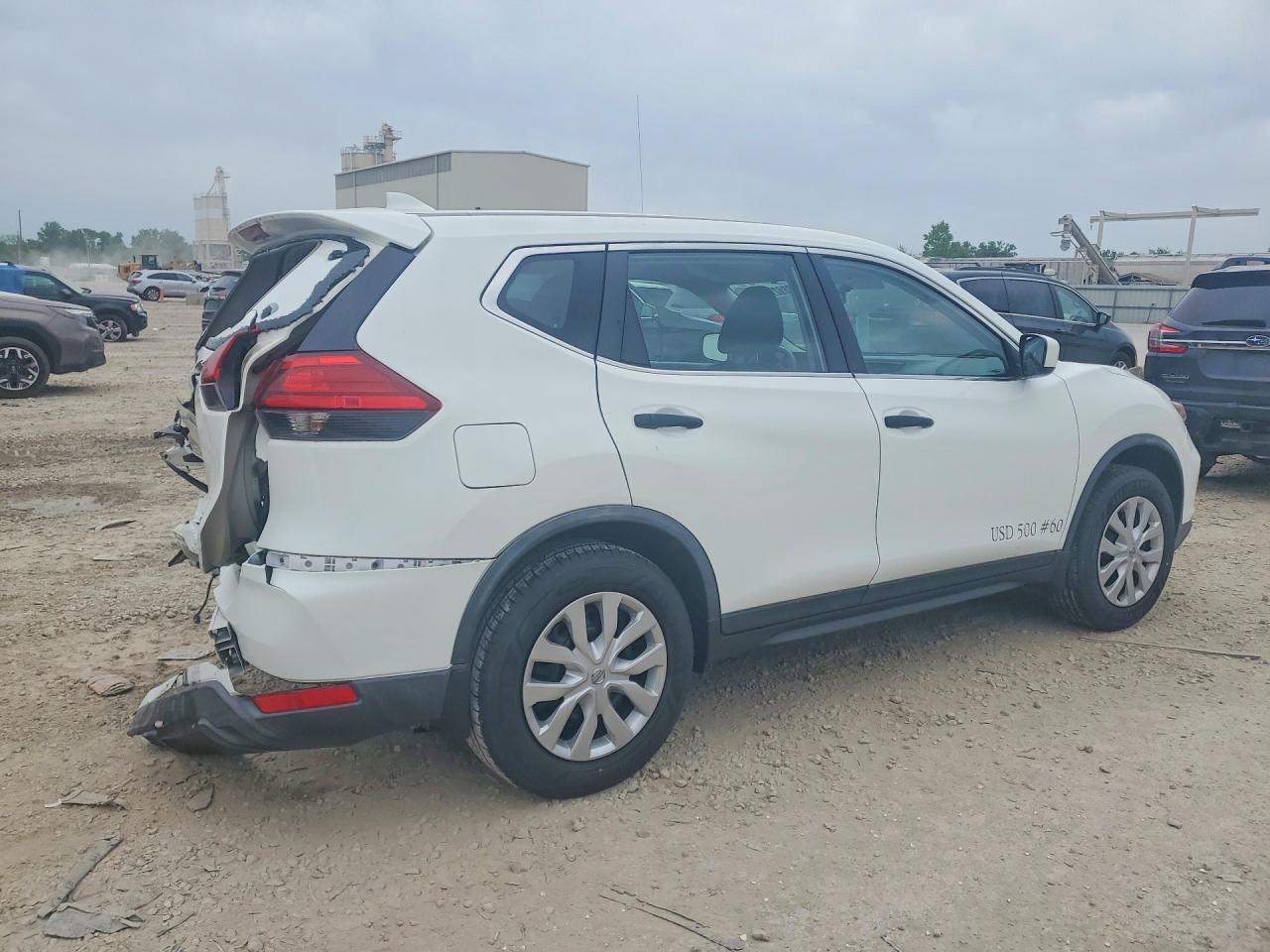 2017 Nissan Rogue S - Фото 3