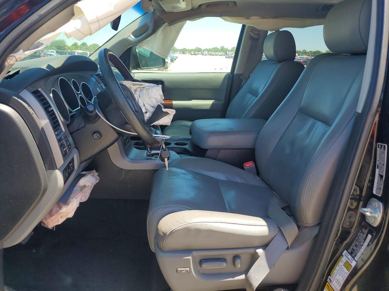 2013 Toyota Sequoia Platinum - Фото 7