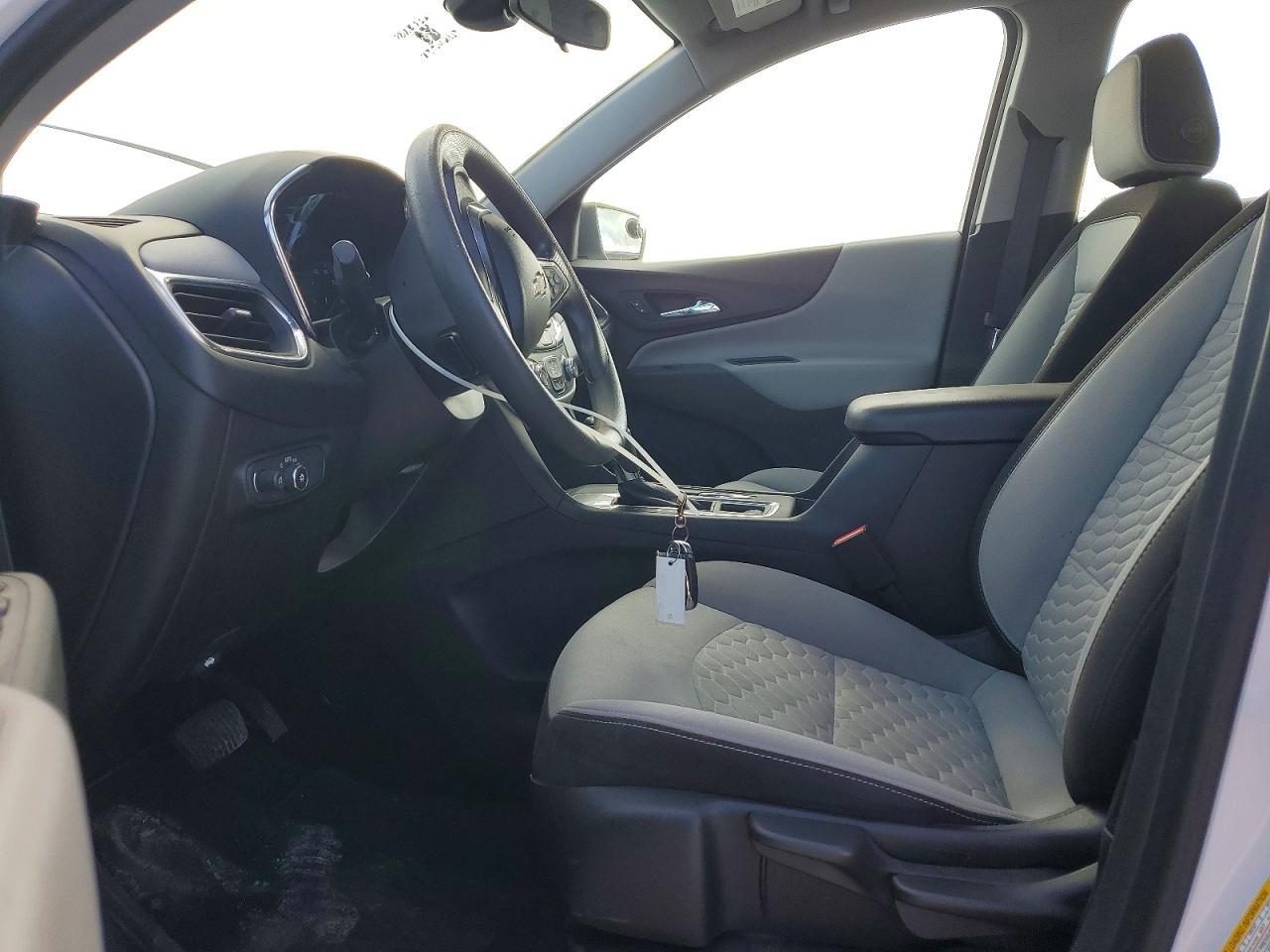 2020 Chevrolet Equinox Ls - Image 7