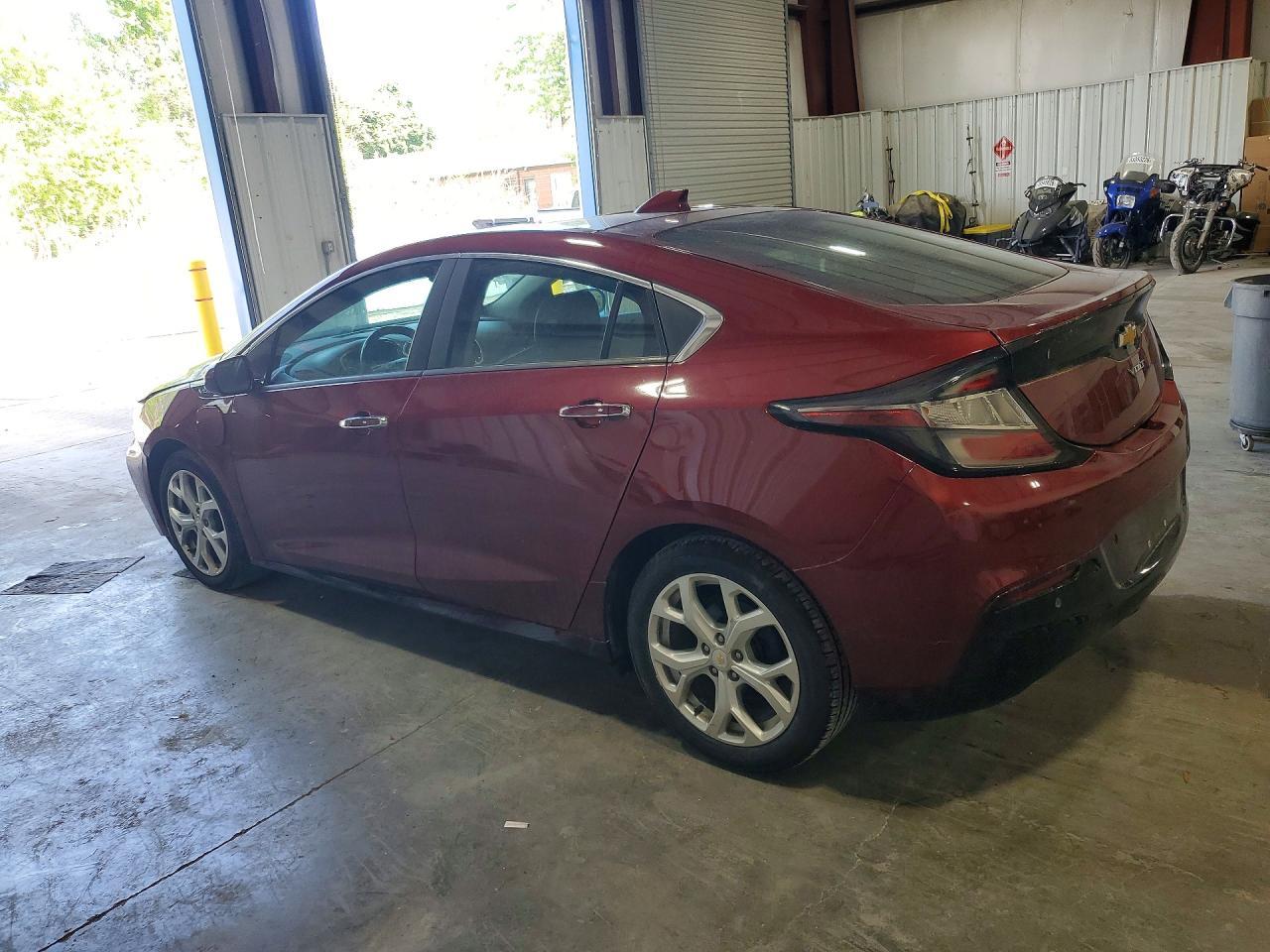 2017 Chevrolet Volt Premier - Фото 2