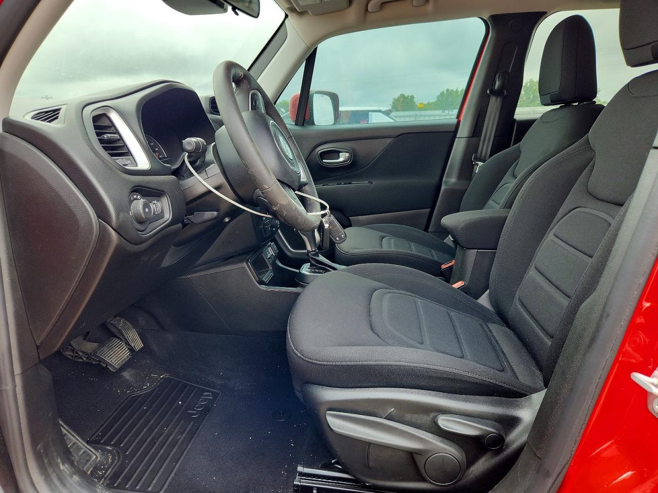 2021 Jeep Renegade Latitude - Image 7