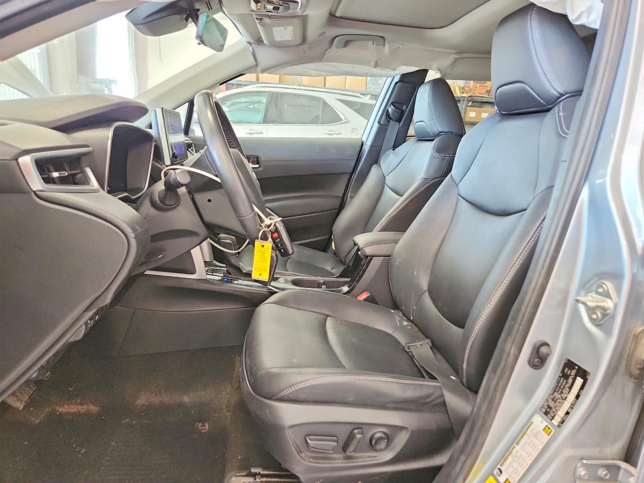 2024 Toyota Corolla Cross Xle - Фото 7