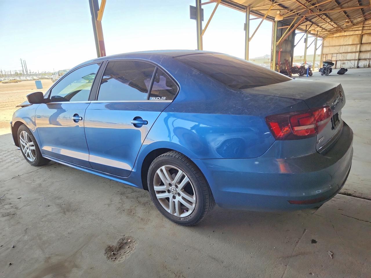 2017 Volkswagen Jetta S - Фото 2