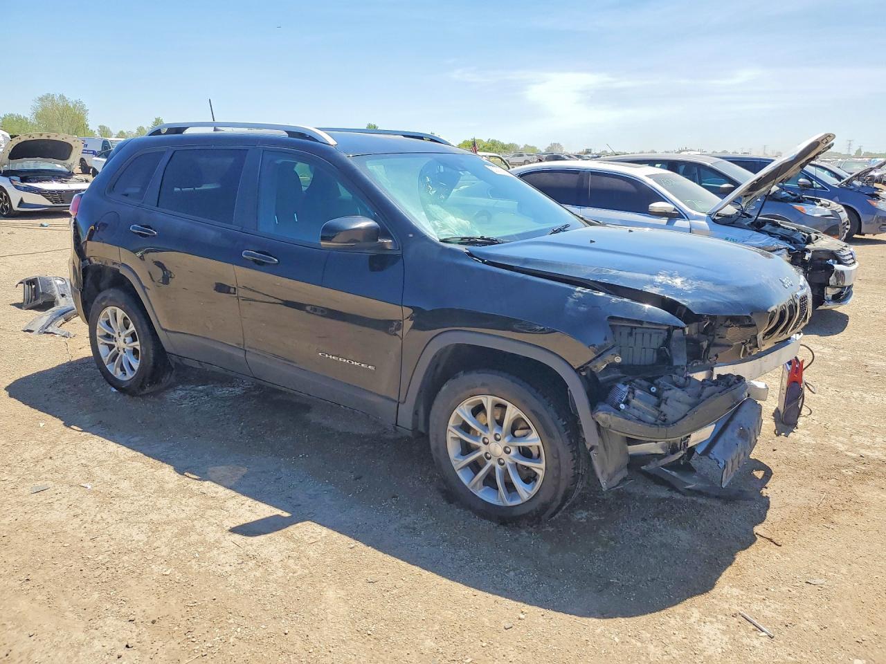 2021 Jeep Cherokee Latitude - Фото 4