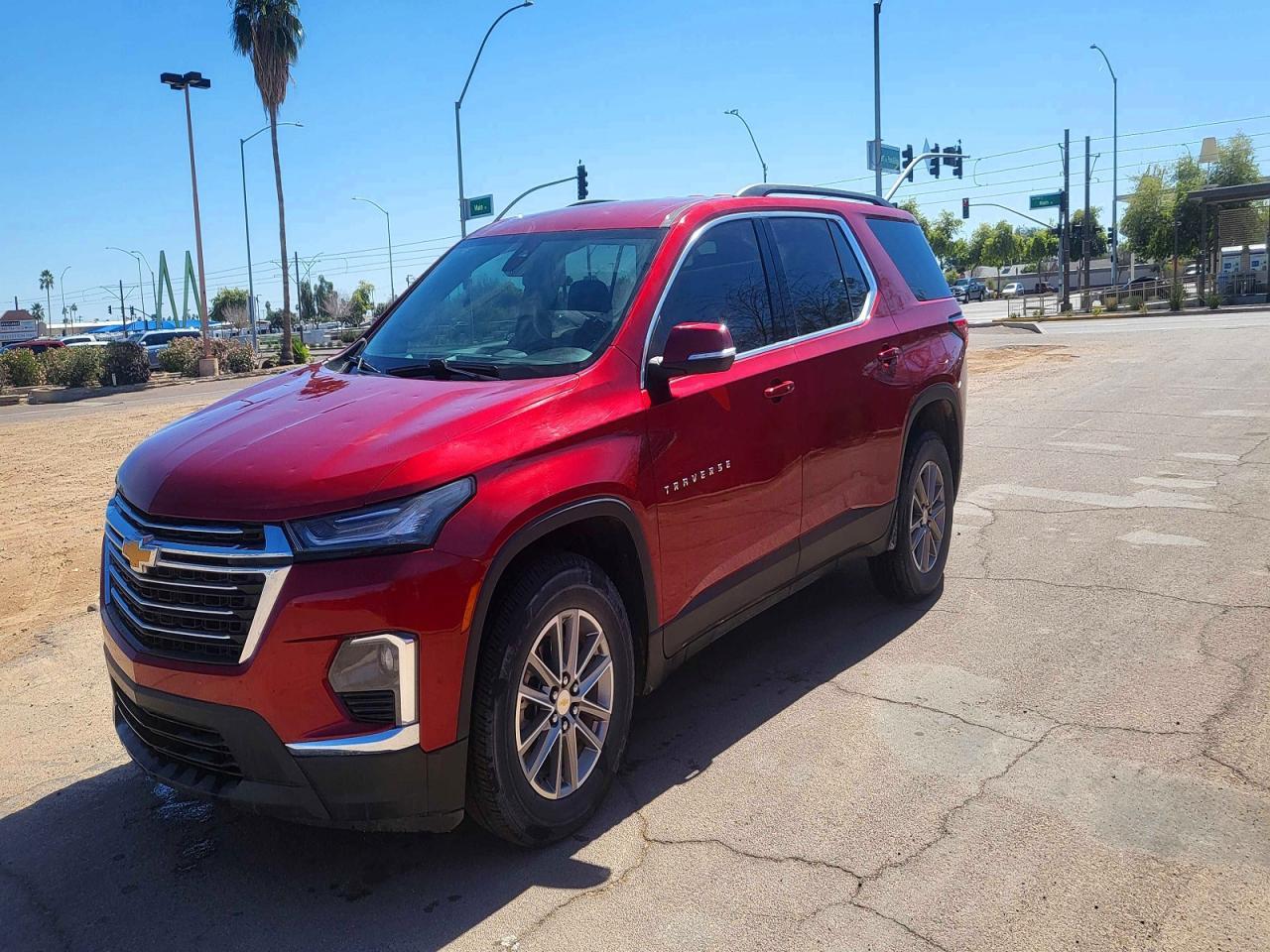 2023 Chevrolet Traverse Lt - Image 2