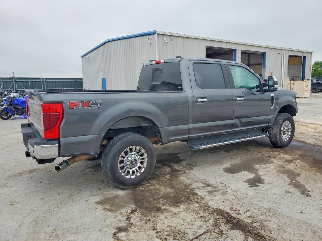 2020 Ford F250 Super Duty - Image 3