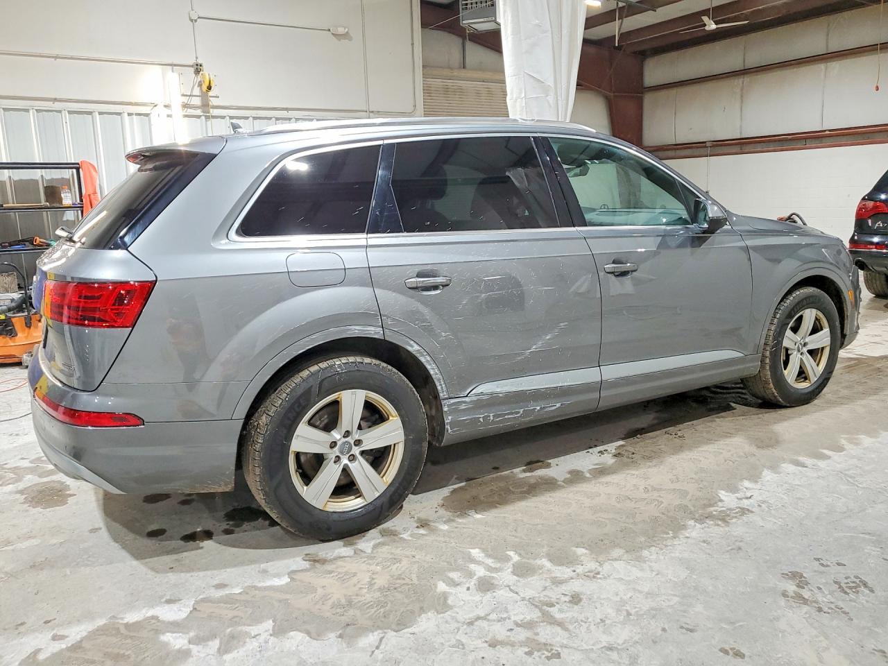 2018 Audi Q7 Premium Plus - Image 3