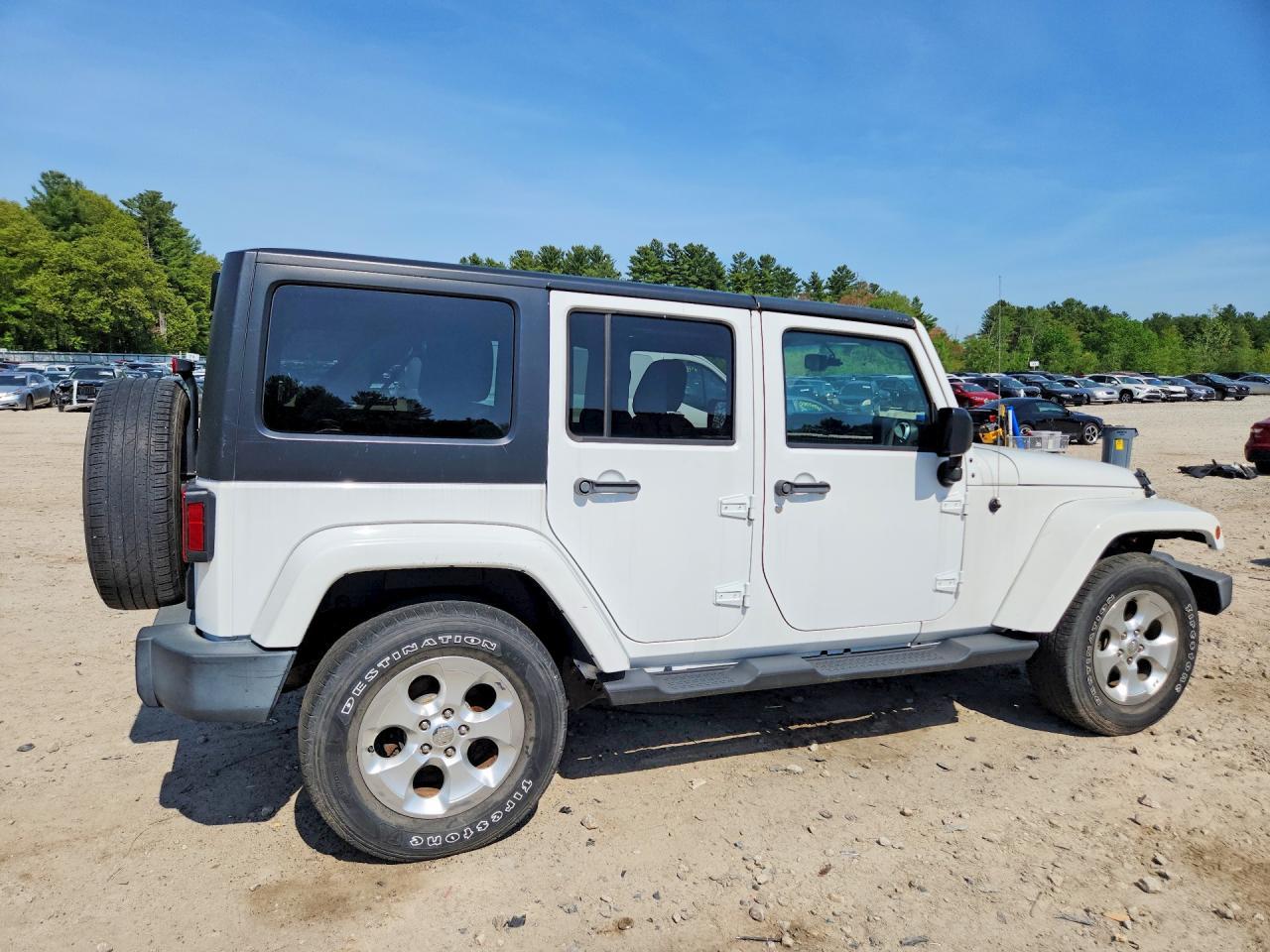 2015 Jeep Wrangler Unlimited Sahara - Фото 3