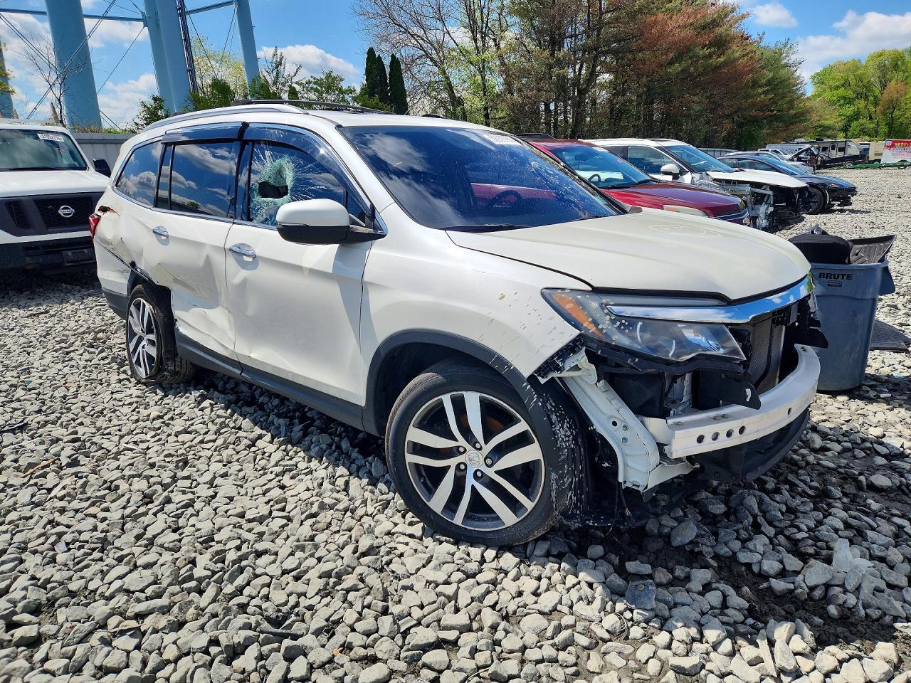 2016 Honda Pilot Elite - Фото 4