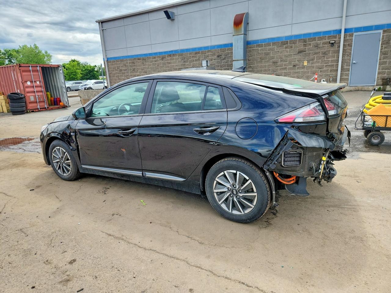 2020 Hyundai Ioniq Se - Фото 2