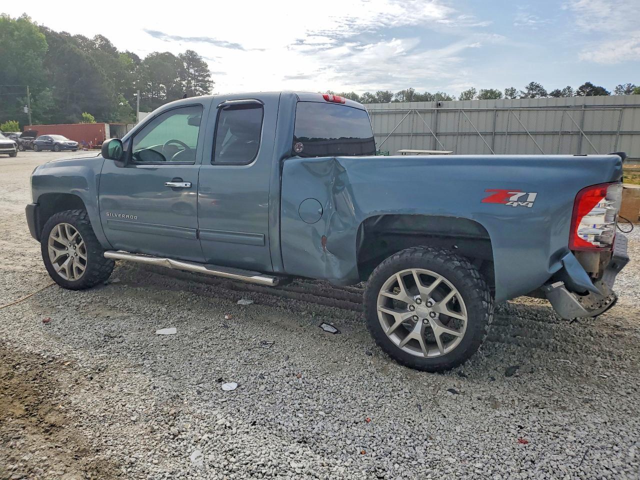 2010 Chevrolet Silverado K1500 Lt - Фото 2