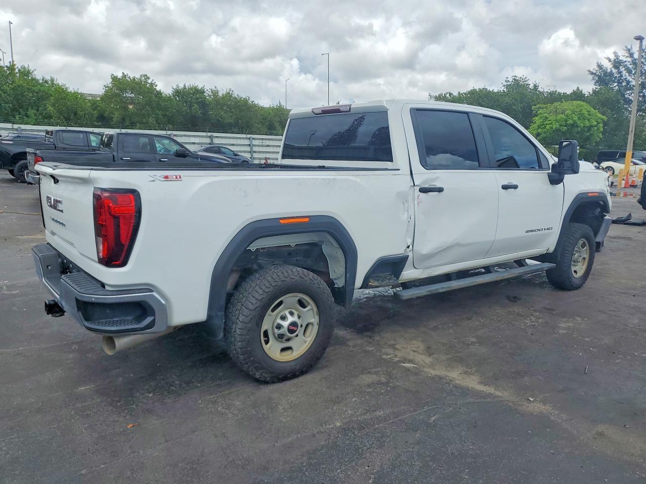 2023 GMC Sierra K2500 Heavy Duty - Фото 3
