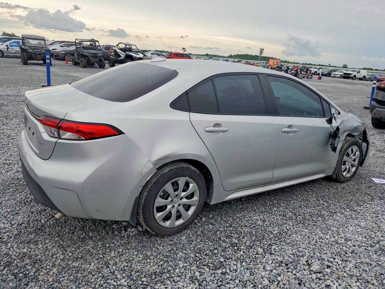2025 Toyota Corolla Le - Image 3