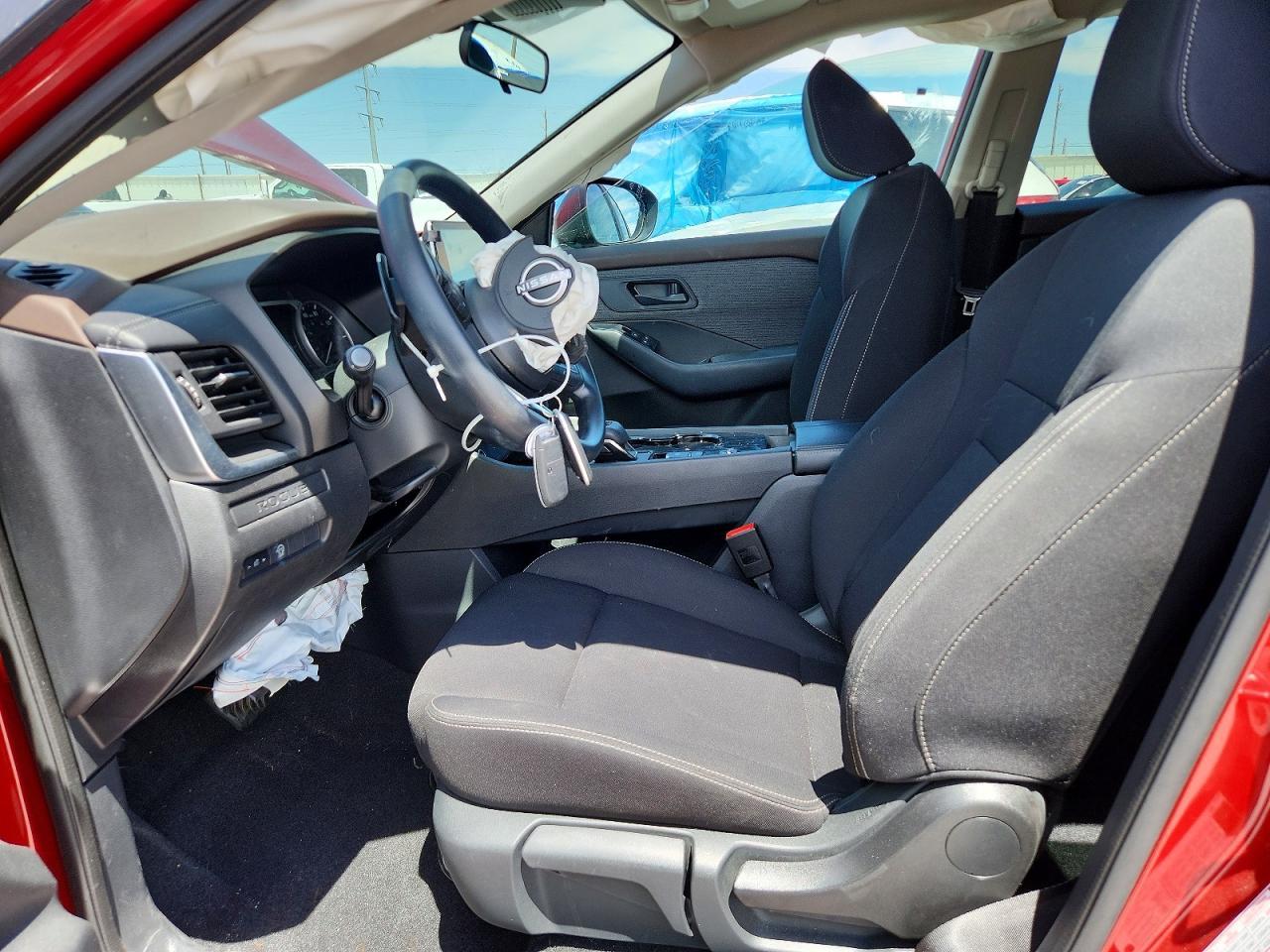 2023 Nissan Rogue S - Image 7