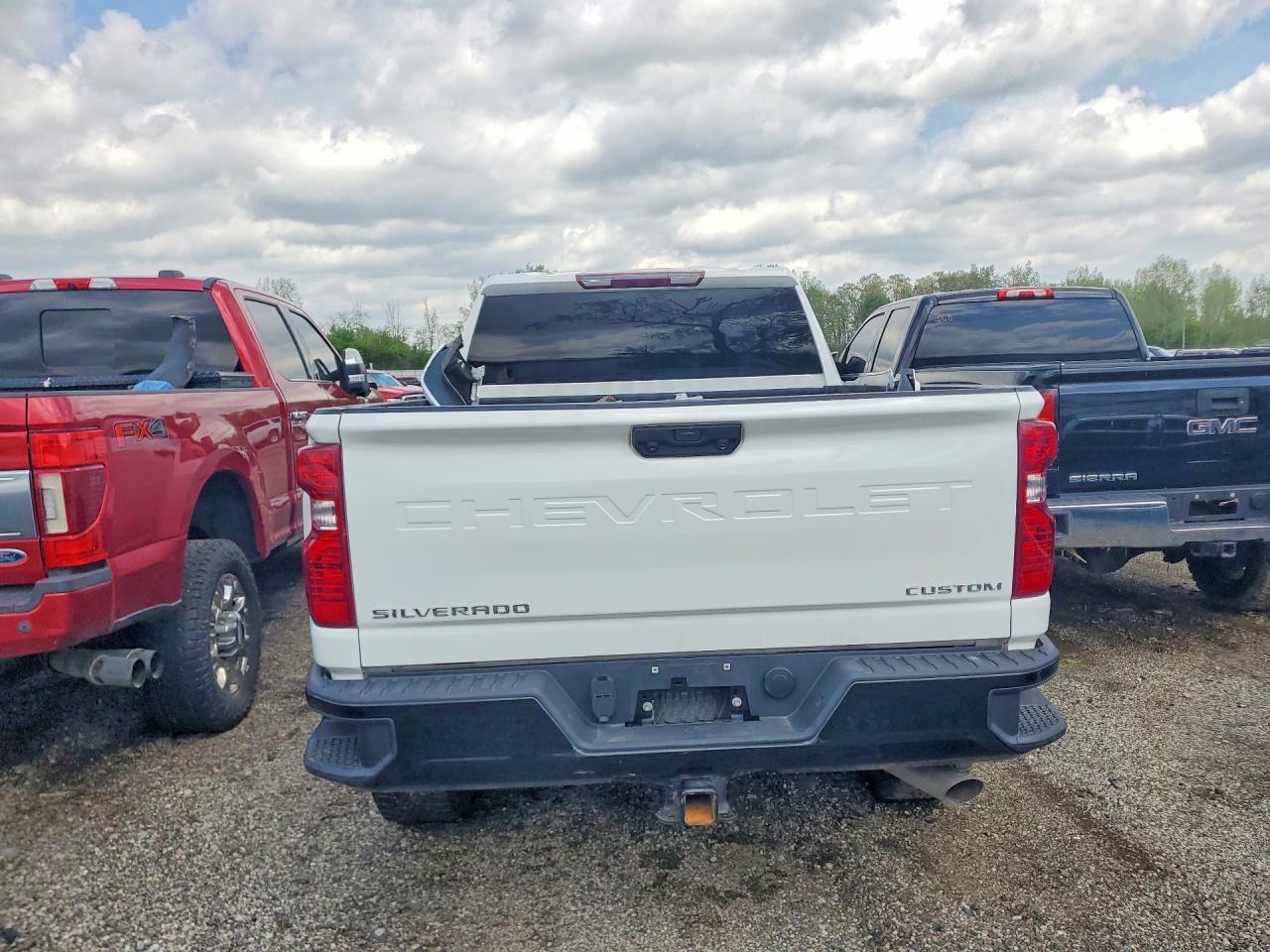 2024 Chevrolet Silverado K2500 Custom - Фото 6