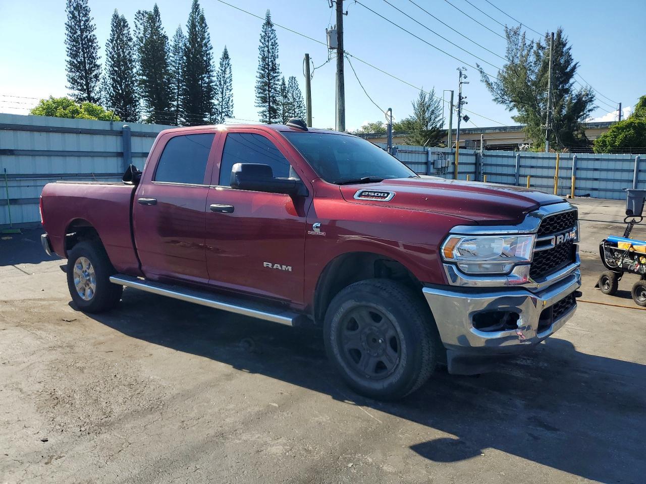 2022 Ram 2500 Tradesman - Фото 4