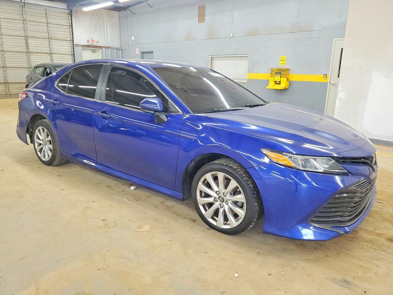 2018 Toyota Camry Le - Фото 4