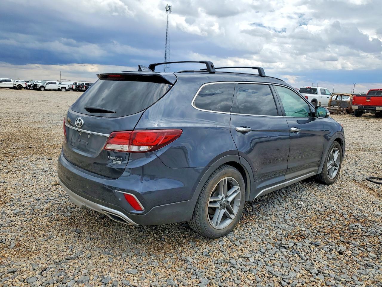 2017 Hyundai Santa Fe Limited Ultimate - Фото 3