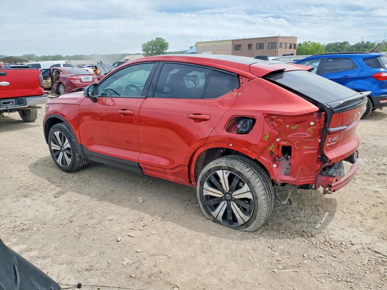 2023 Volvo C40 Recharge Plus - Фото 2