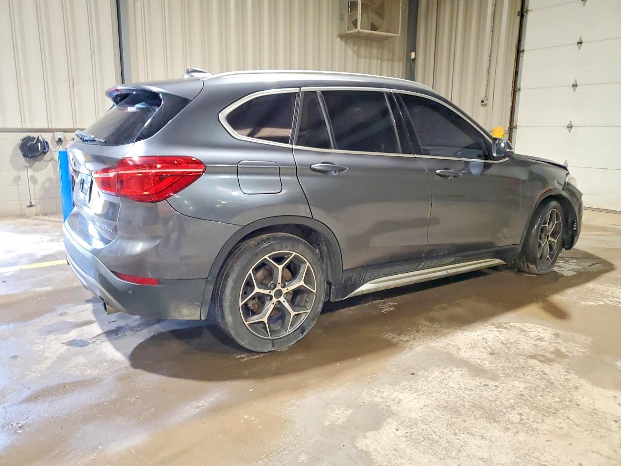 2019 BMW X1 xDrive28I - Image 3