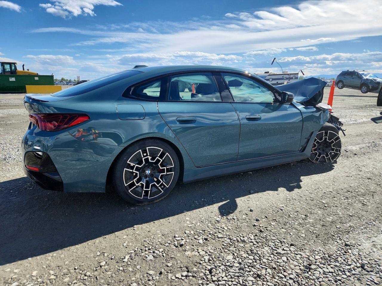 2025 BMW I4 xDrive 40 - Фото 3
