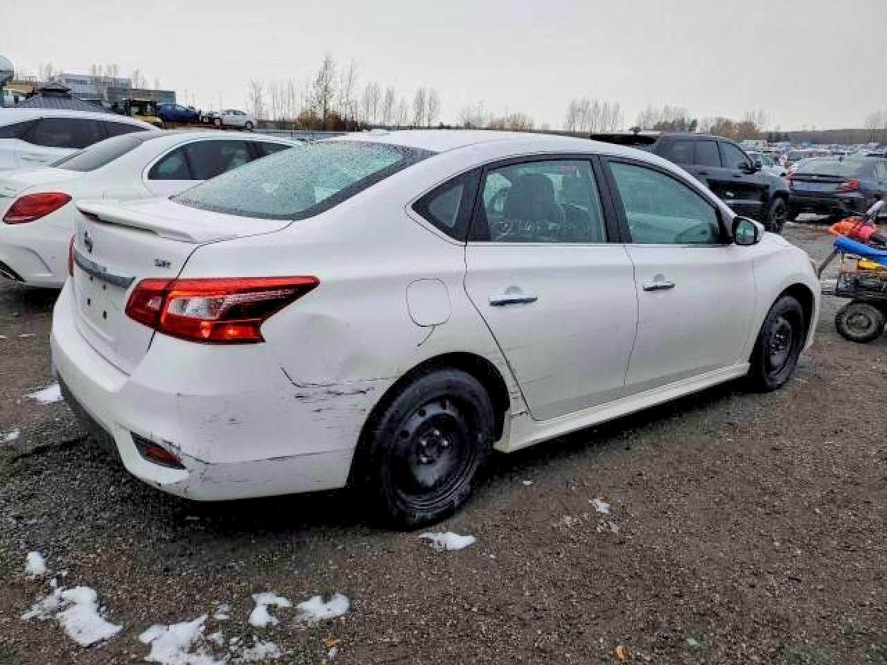 2016 Nissan Sentra S - Фото 4