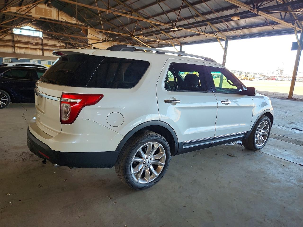2013 Ford Explorer Limited - Image 3