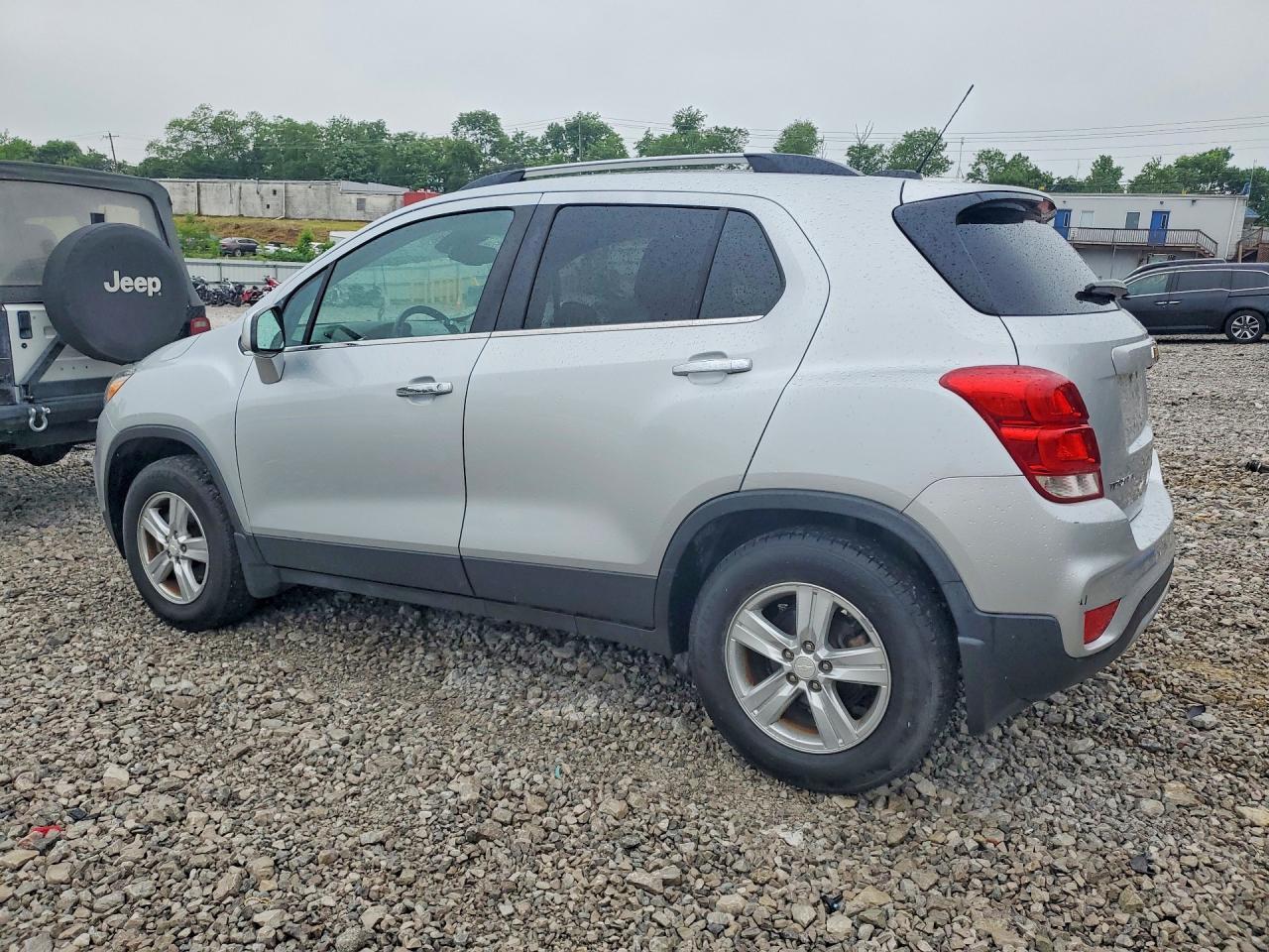 2020 Chevrolet Trax 1Lt - Image 2