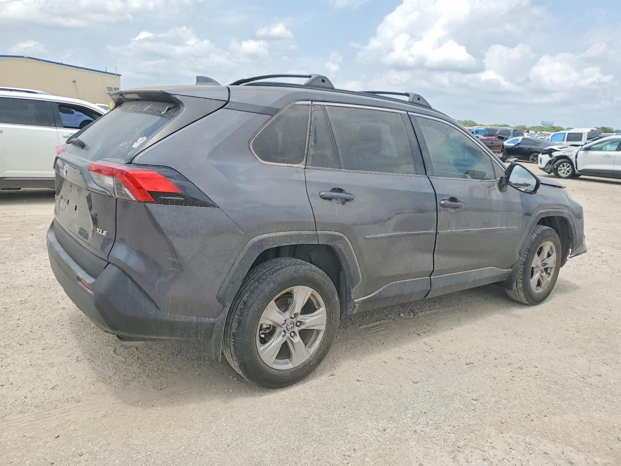 2024 Toyota Rav4 Xle - Фото 3