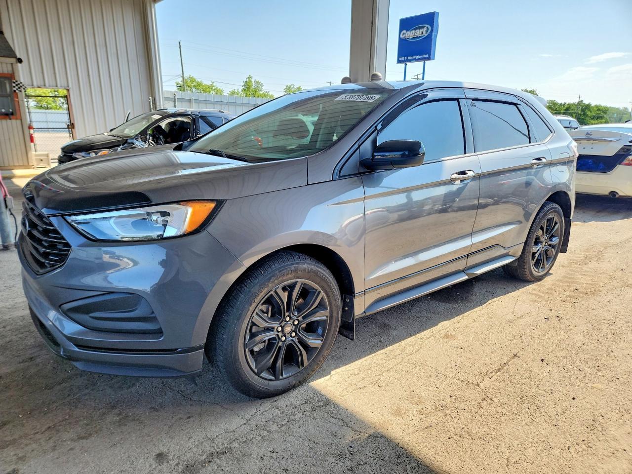 2022 Ford Edge Se