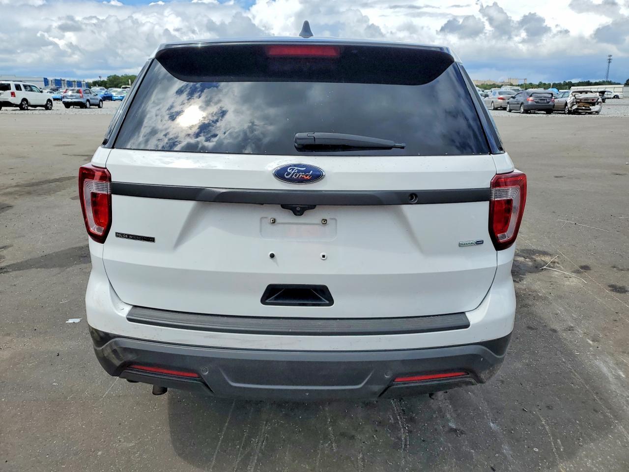 2018 Ford Explorer Police Interceptor - Image 6