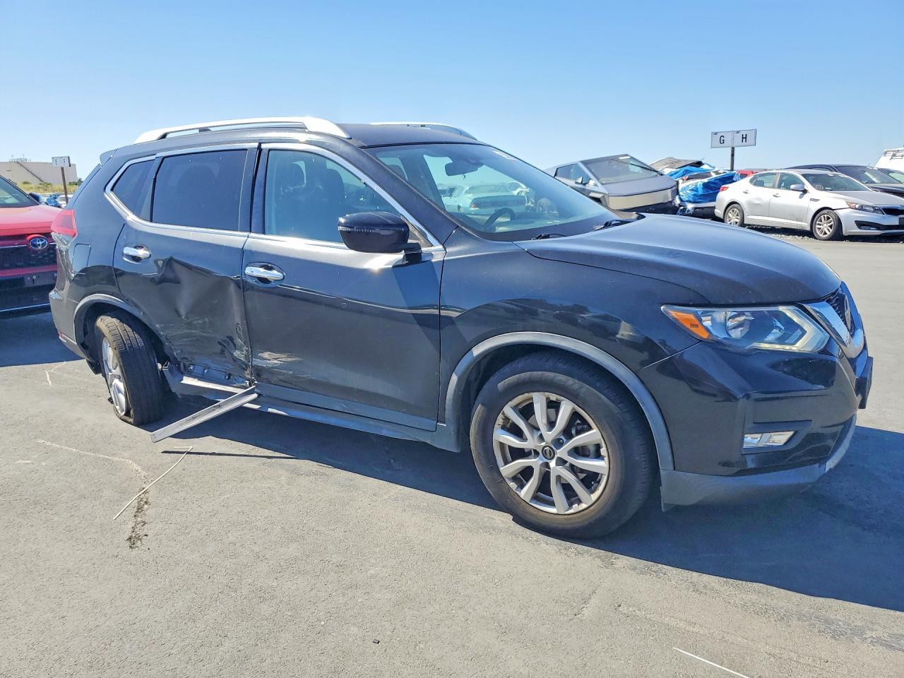 2019 Nissan Rogue Sv - Image 4
