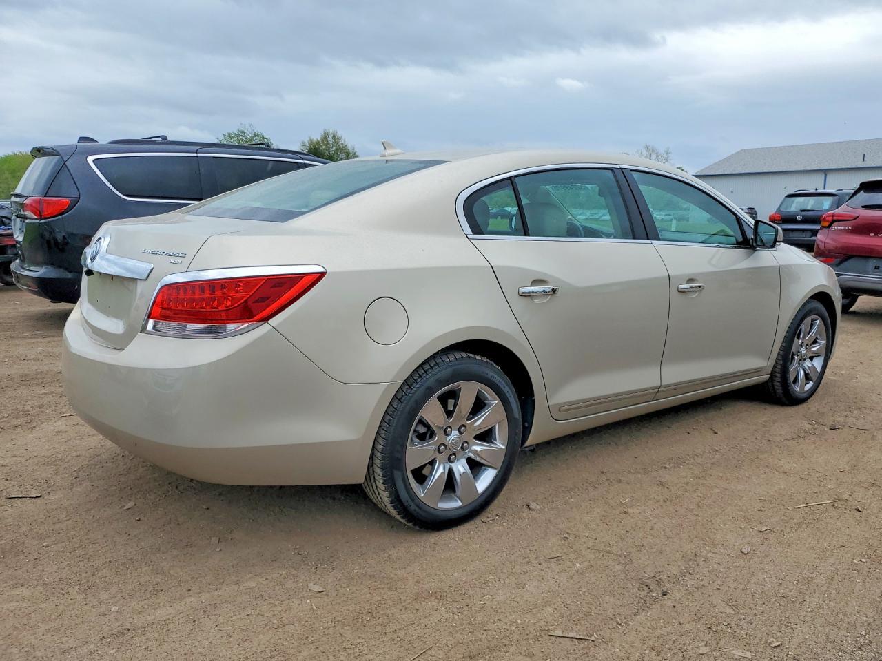 2011 Buick Lacrosse Cxl - Image 3