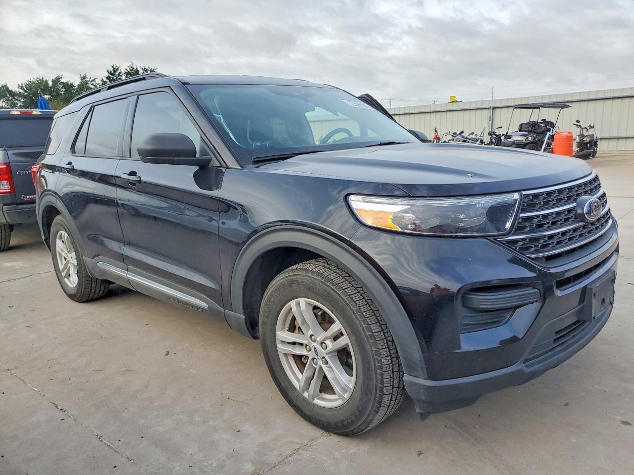 2022 Ford Explorer Xlt - Фото 4