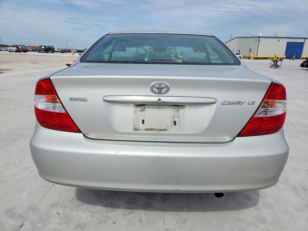 2004 Toyota Camry - Фото 6
