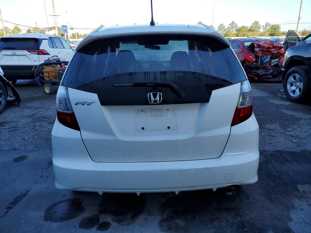 2010 Honda Fit Sport - Image 6