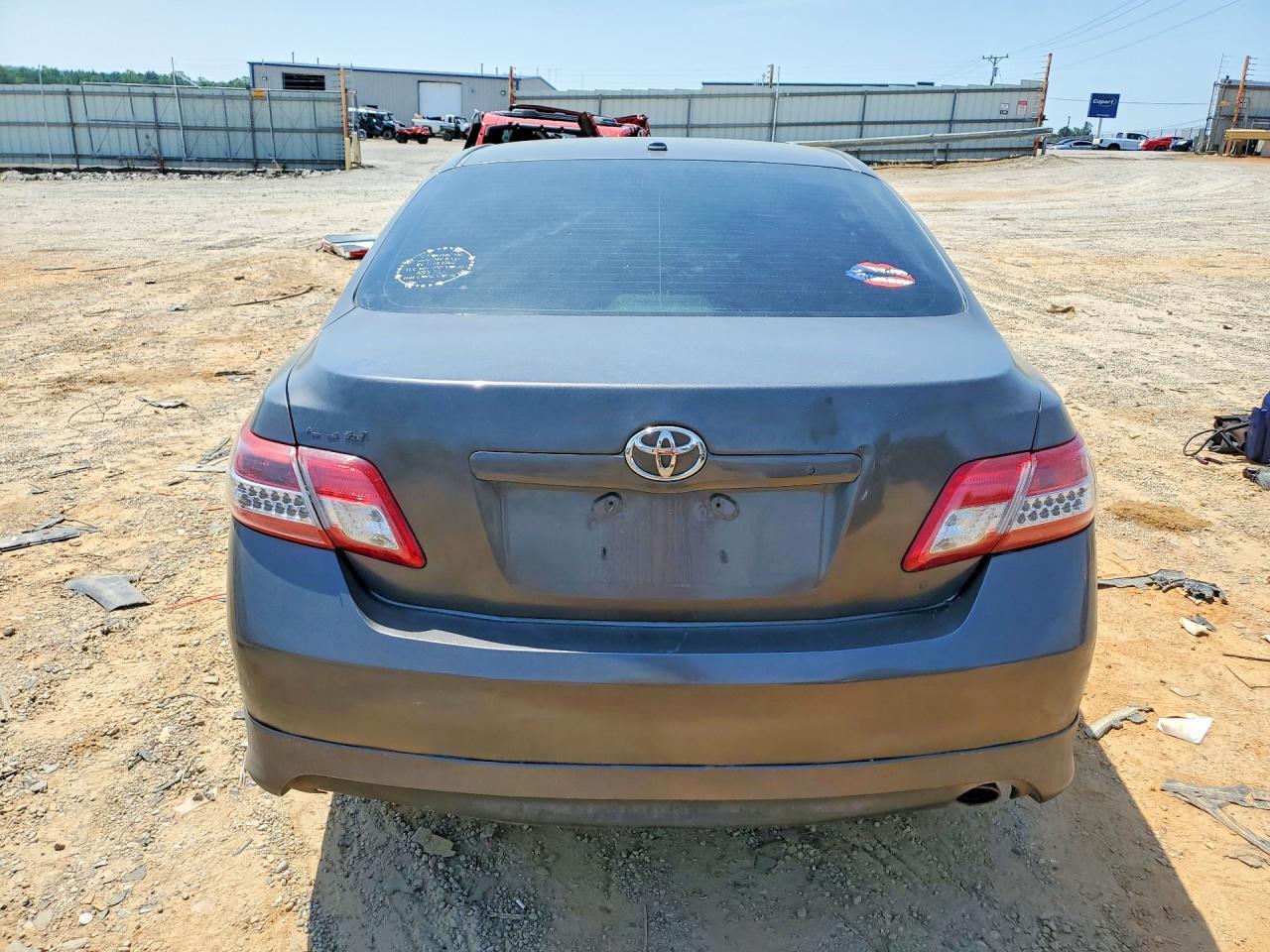 2011 Toyota Camry Se - Фото 6