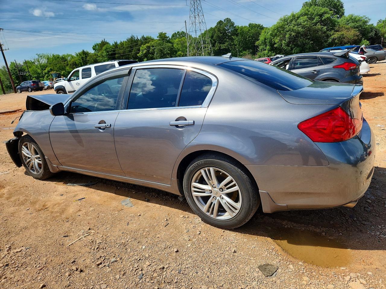2013 Infiniti G37 Sedan X - Image 2