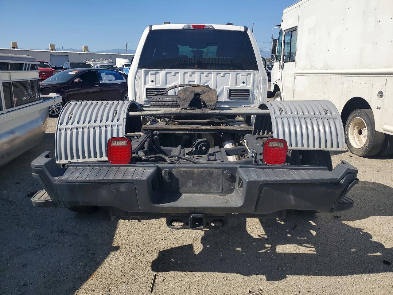 2023 Ford F350 Super Duty - Фото 6
