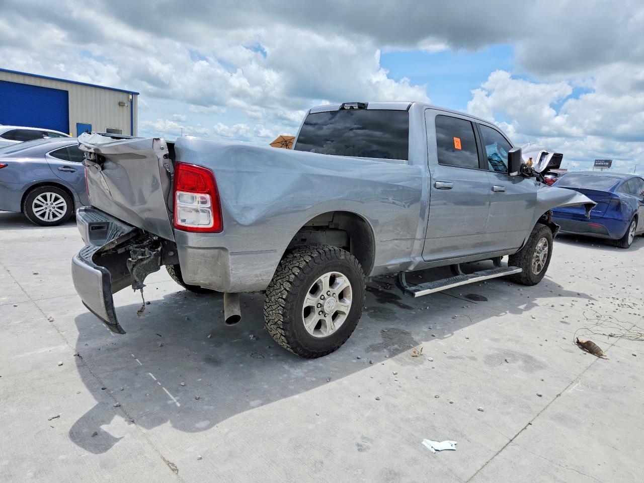 2022 Ram 2500 Big Horn - Фото 3