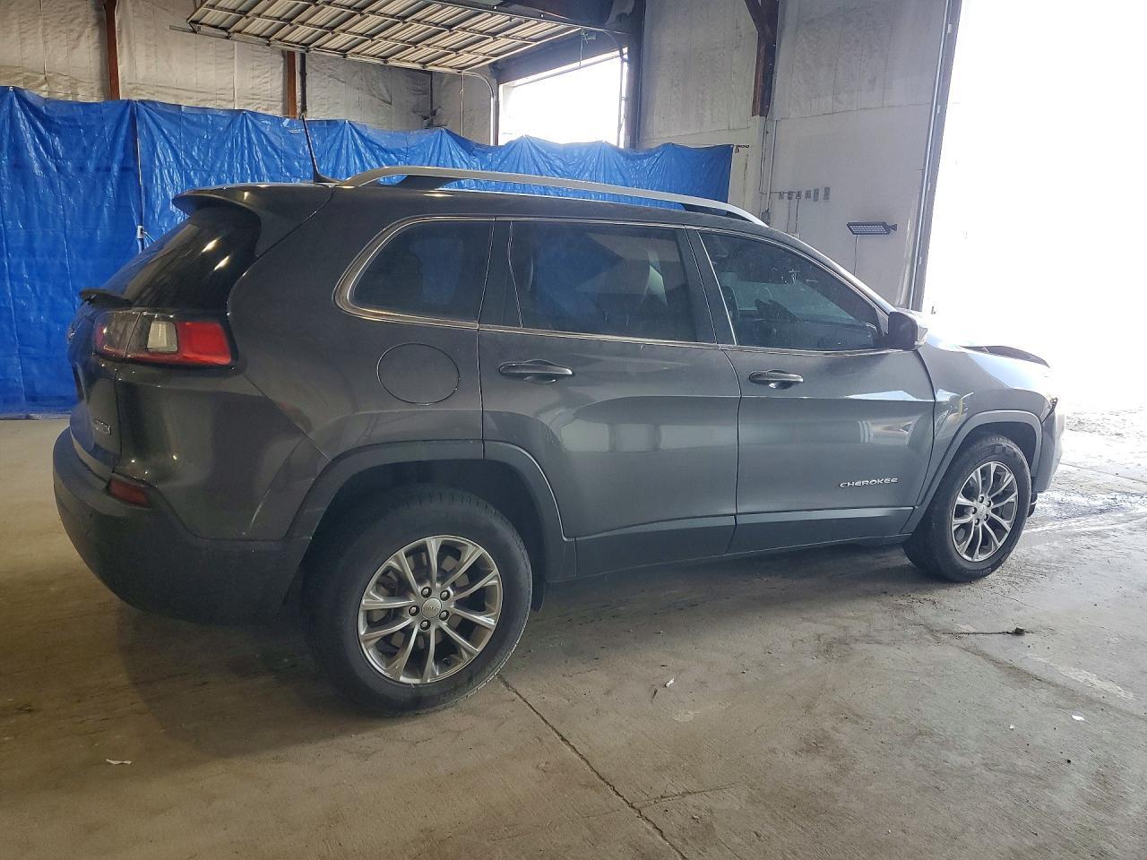 2020 Jeep Cherokee Latitude Plus - Image 3