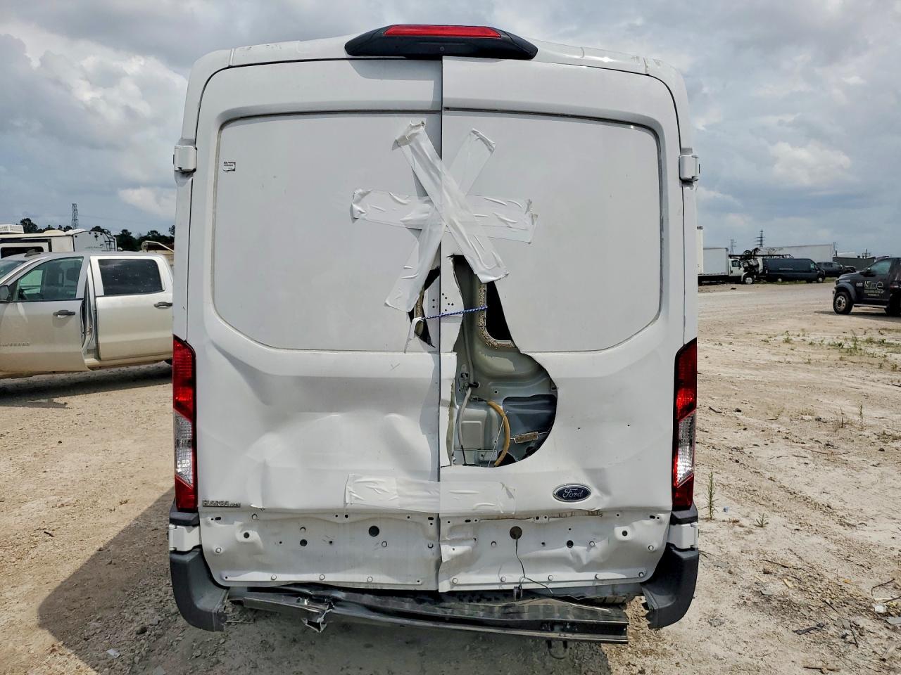 2022 Ford Transit 350 Delivery Van - Фото 6