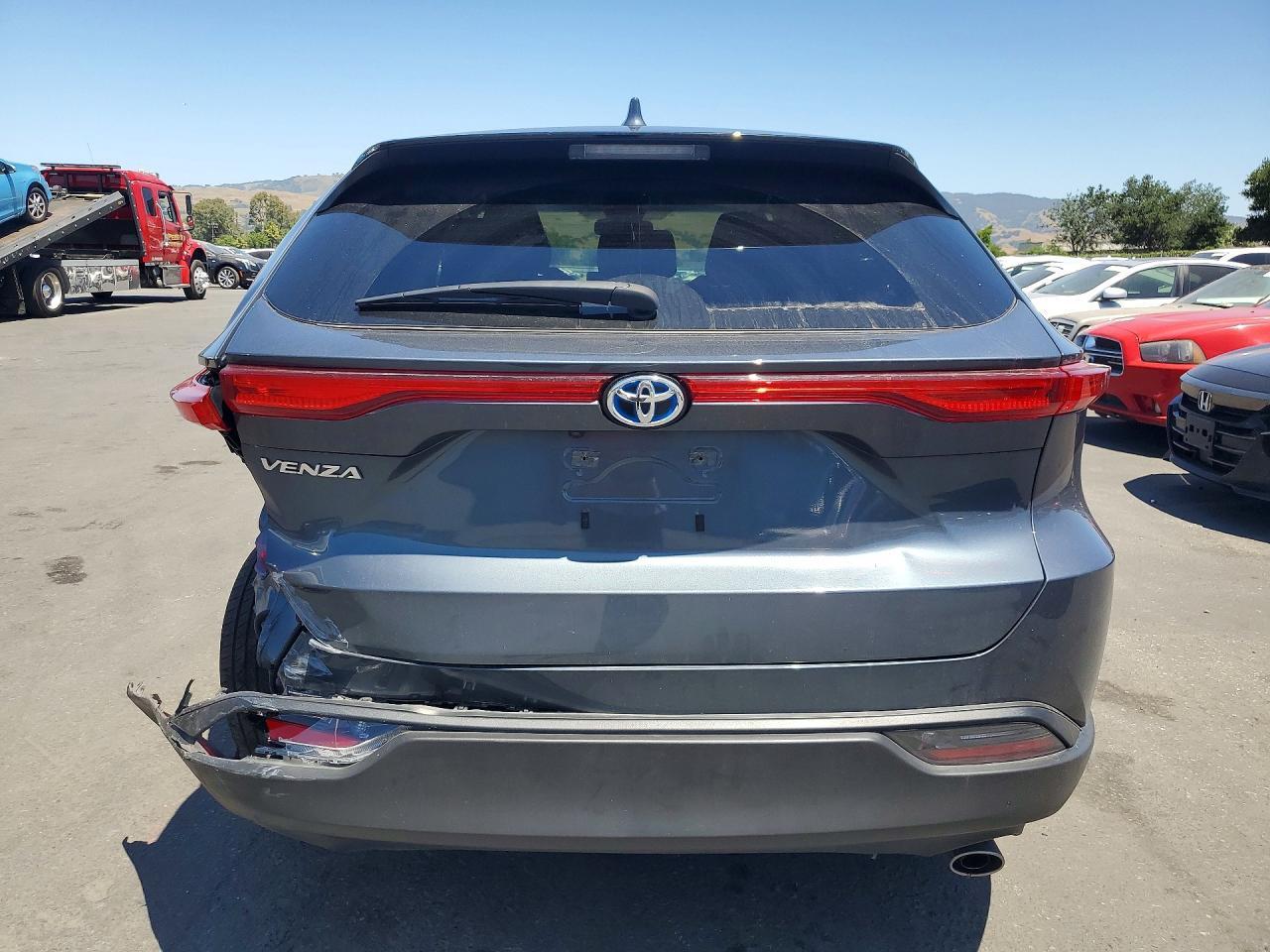 2024 Toyota Venza Le - Фото 6