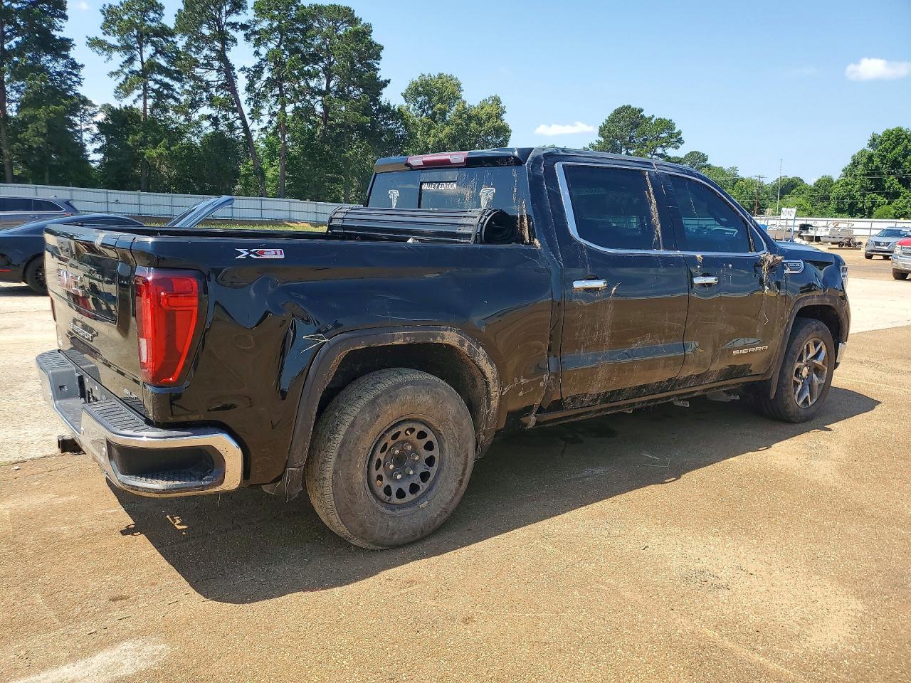 2022 GMC Sierra K1500 Slt - Image 3