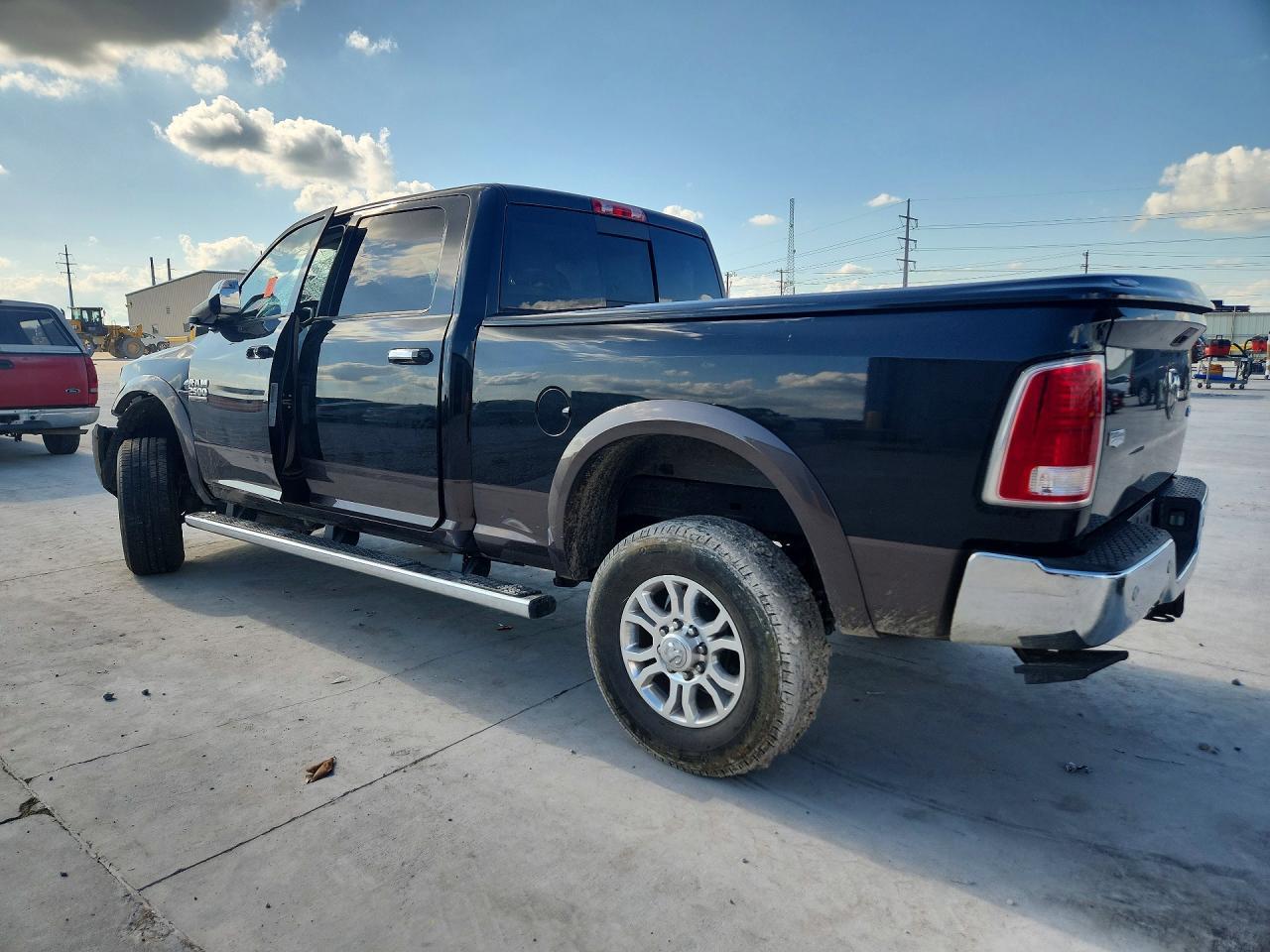 2018 Ram 2500 Laramie - Image 2