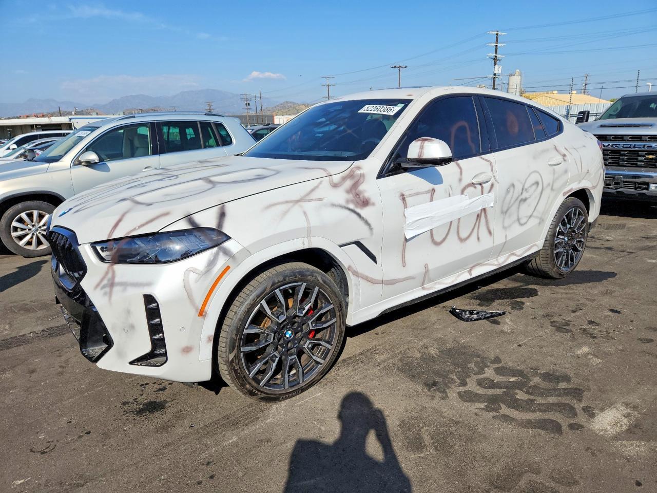2024 BMW X6 xDrive40I