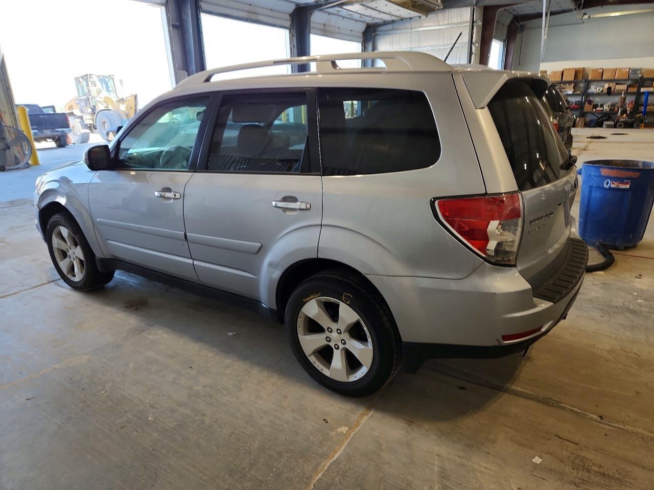 2013 Subaru Forester Touring - Фото 2