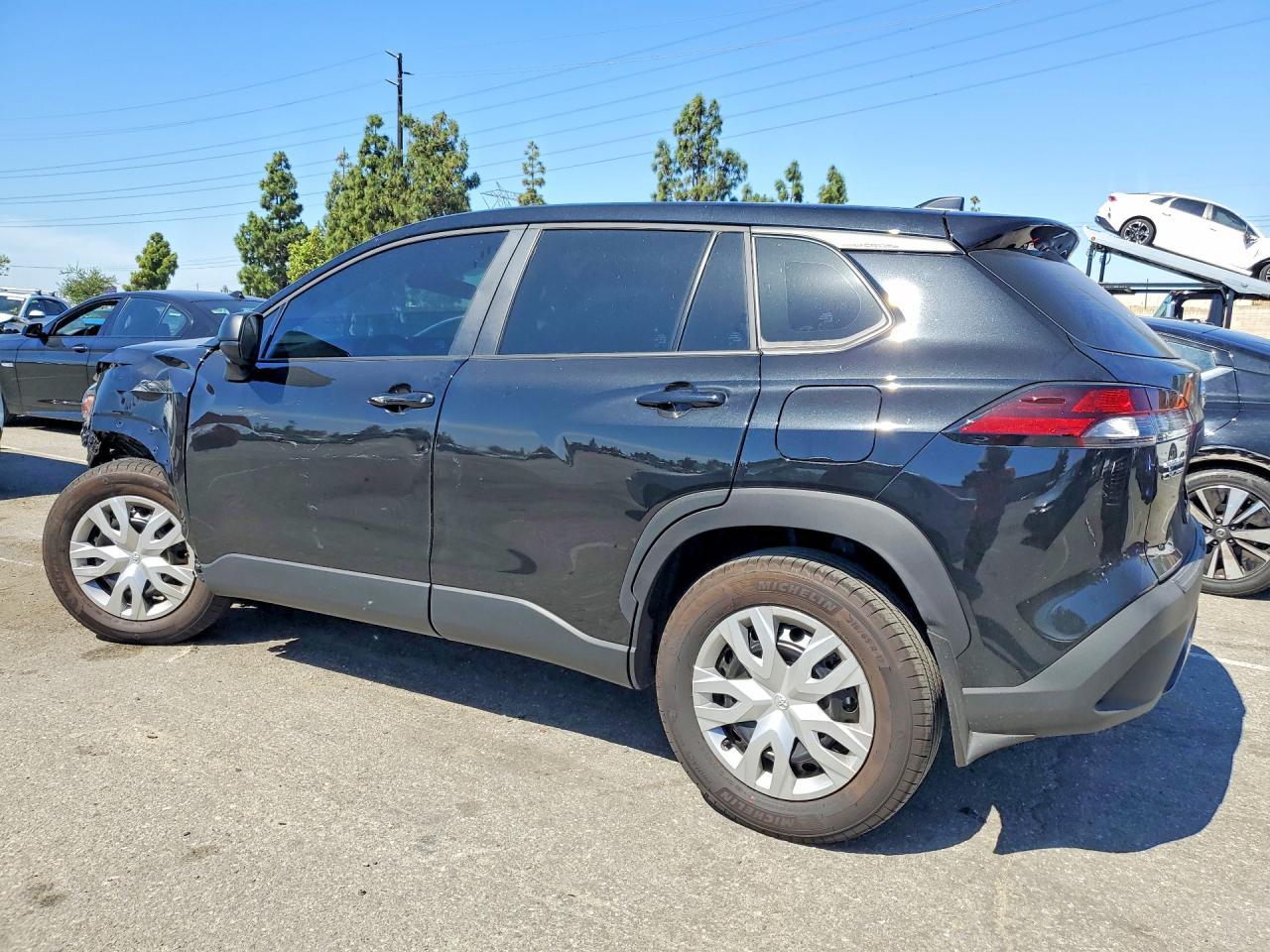 2026 Toyota Corolla Cross L - Фото 2