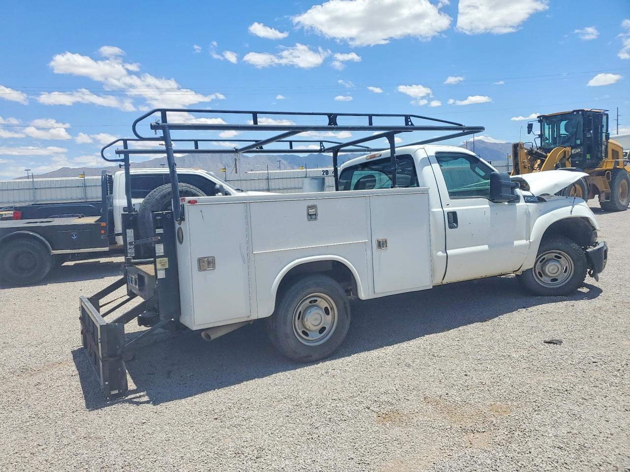 2012 Ford F250 Super Duty - Фото 3