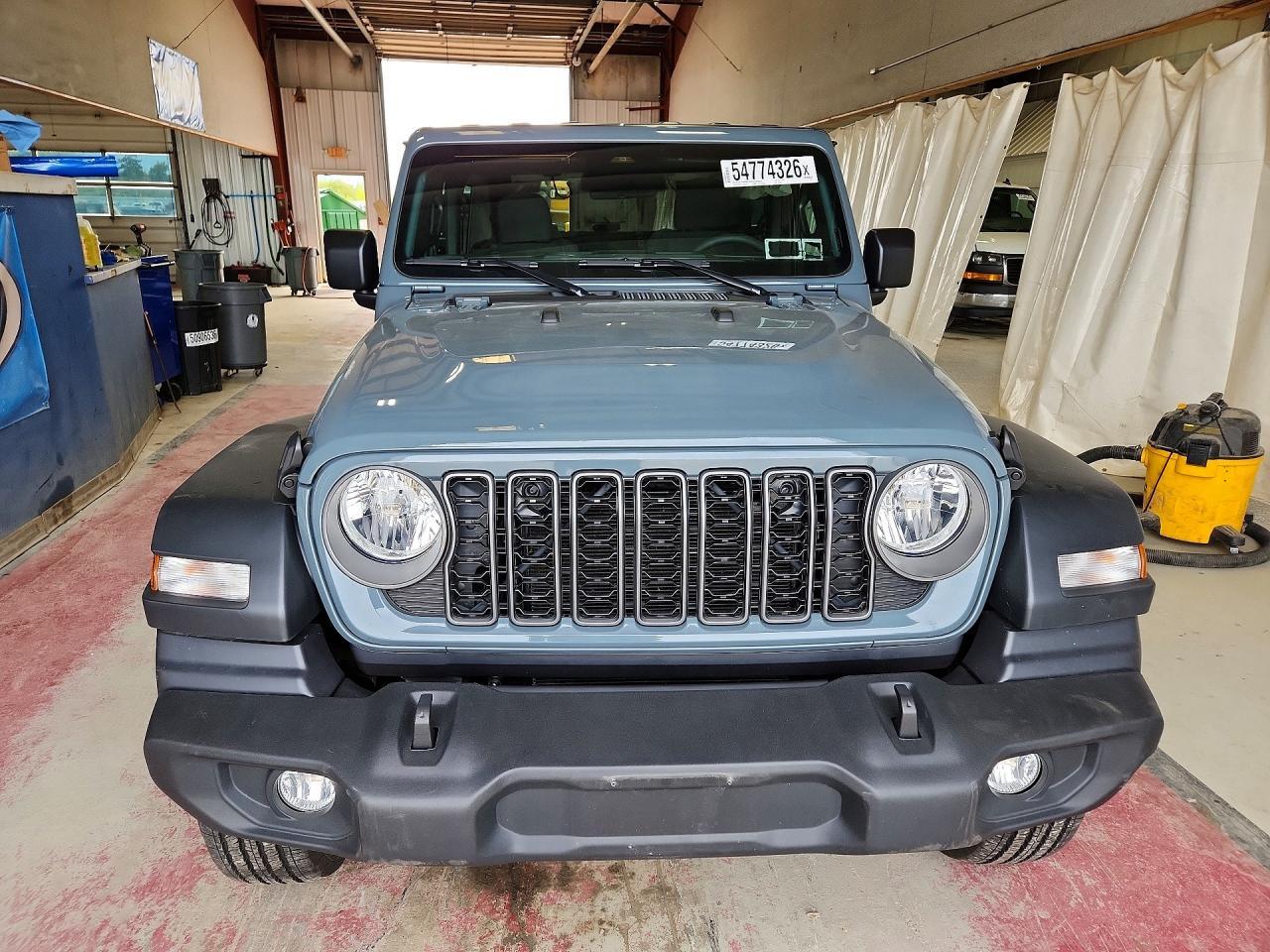 2025 Jeep Wrangler Sport - Фото 5